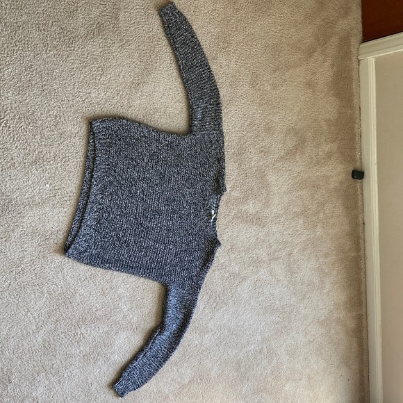 Forever 21 size:small. Black white grey knit material - Picture 1 of 3